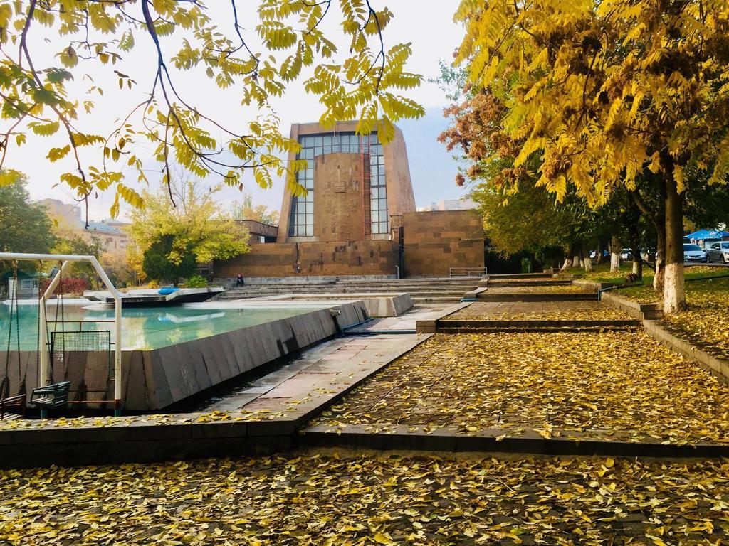 Karson Guest House And Tours Jerevan Buitenkant foto